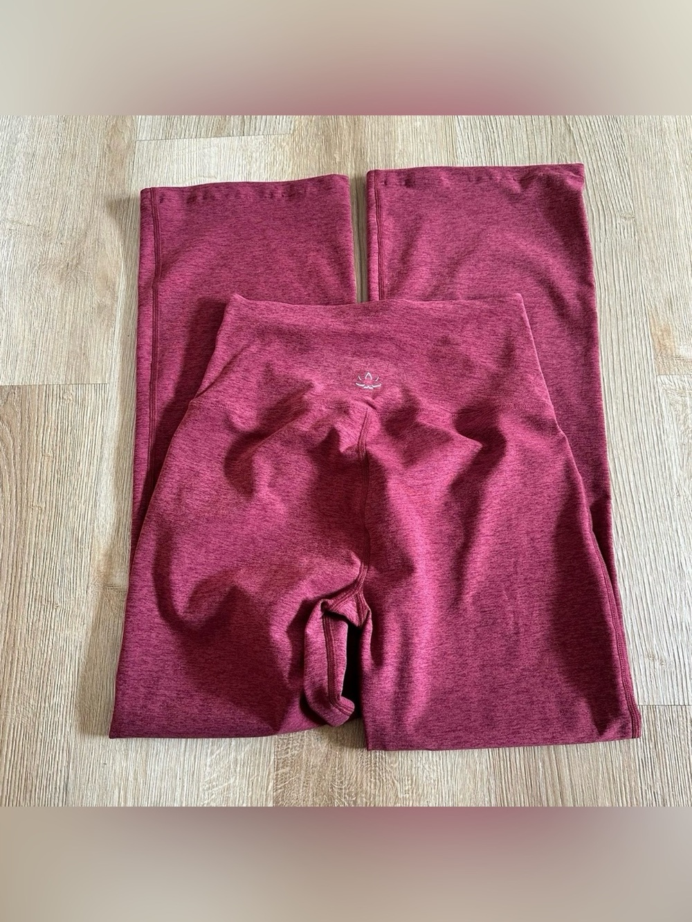 Beyond Yoga Flare Leggings NWOT - Picture 3 of 3